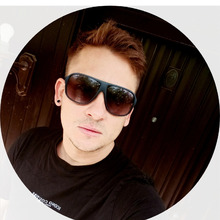 Adriàn társkereső fénykép